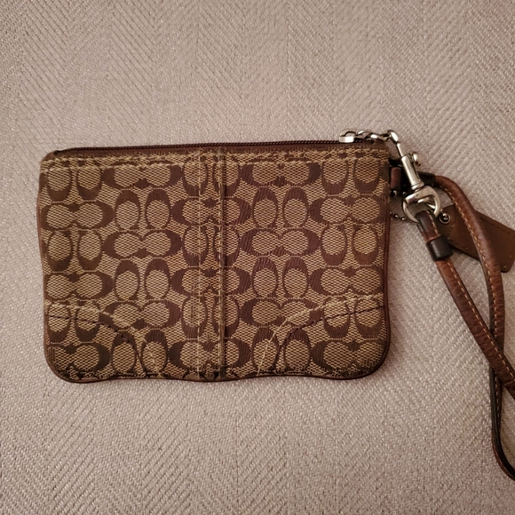 Coach wristlet signature C brown - Picture 2 of 3